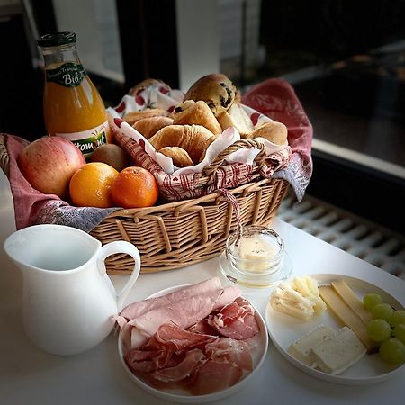 Calme, Confort Et Proprete Vittel Zewnętrze zdjęcie